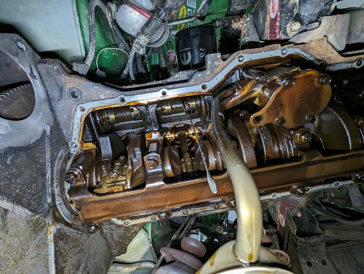 exposed crankshaft pictures