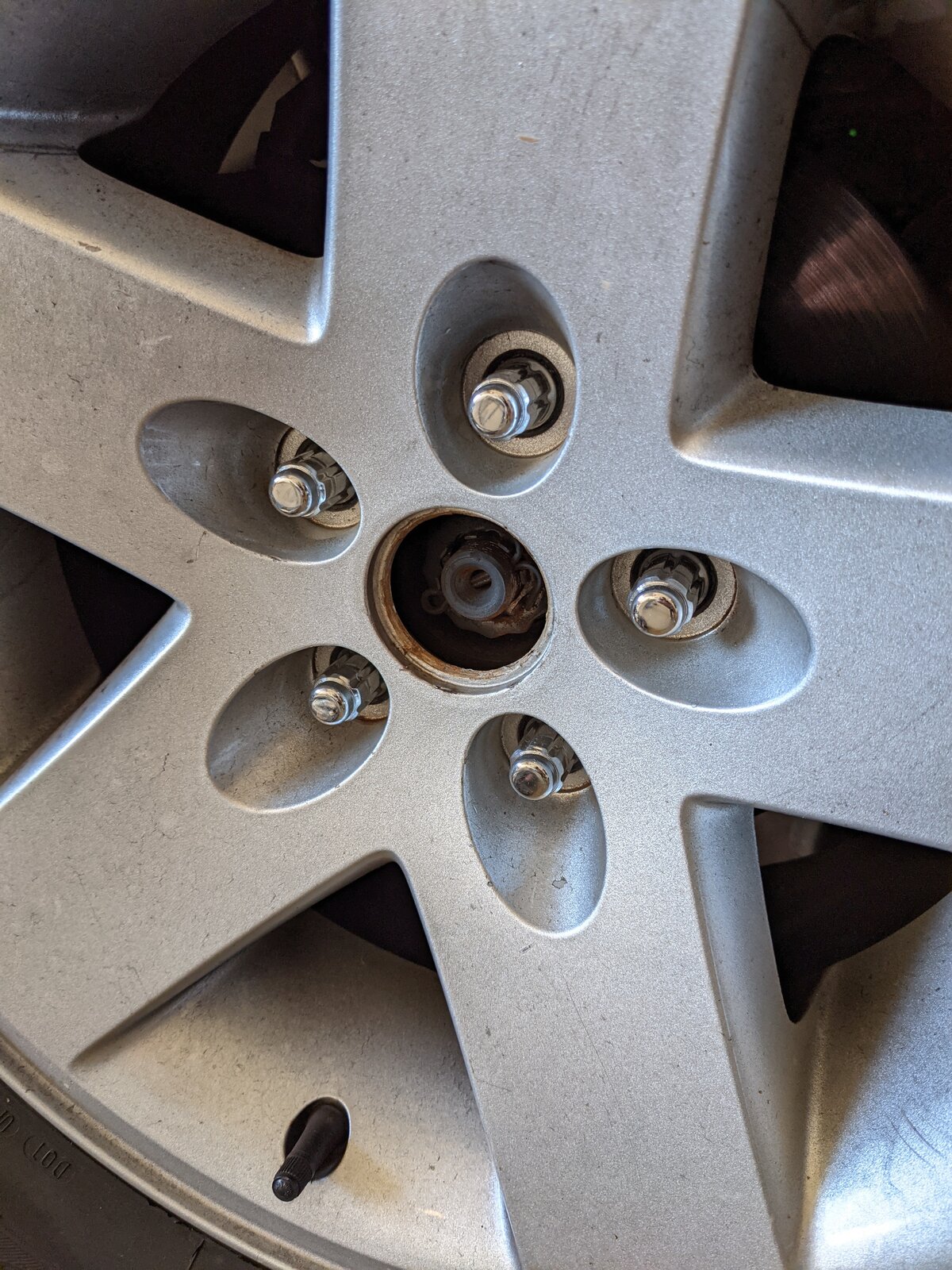 wheel lug